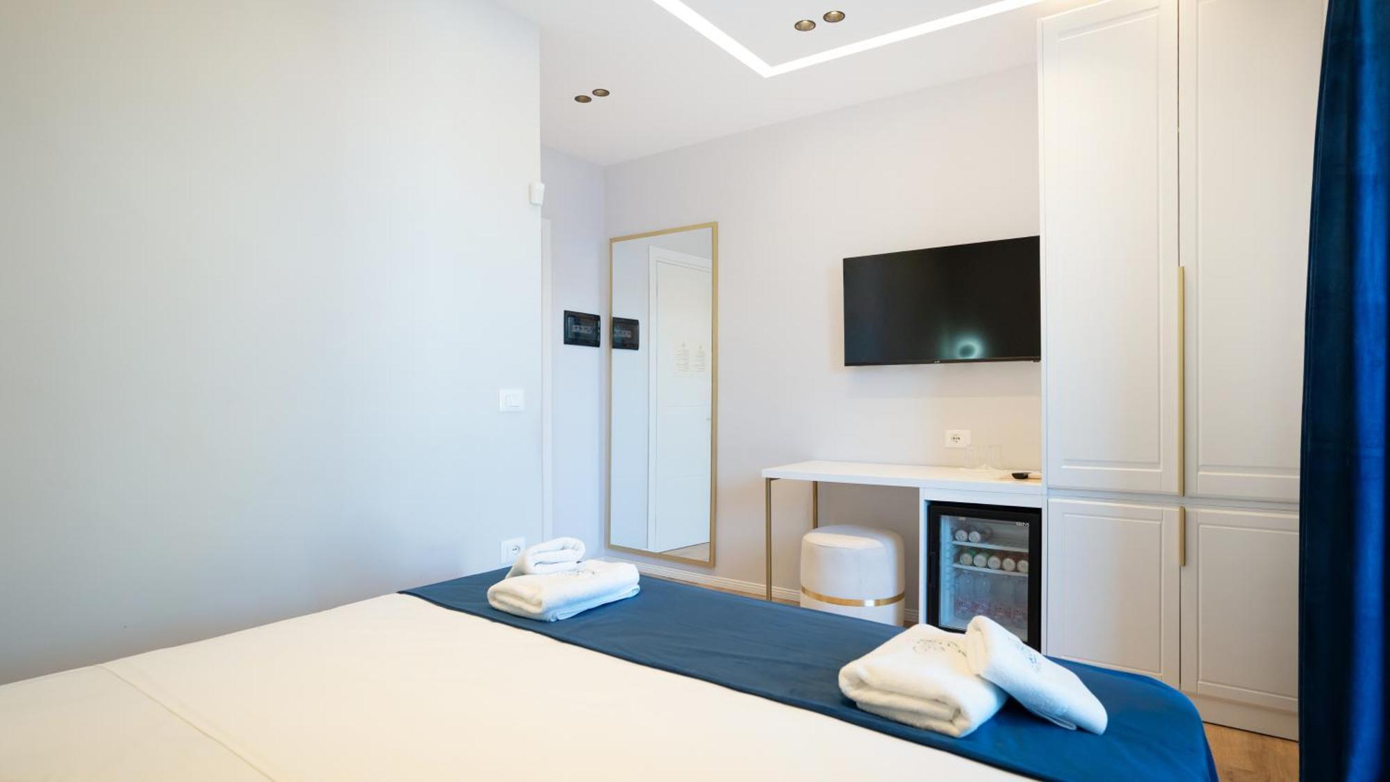 Sea Queen Luxury Hotel Radhime Exterior photo