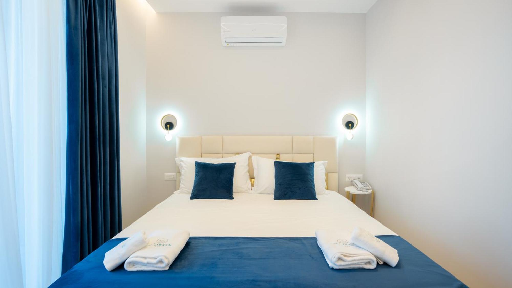 Sea Queen Luxury Hotel Radhime Exterior photo