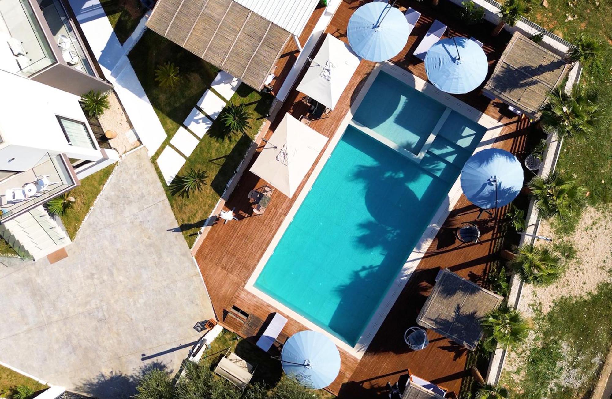 Sea Queen Luxury Hotel Radhime Exterior photo