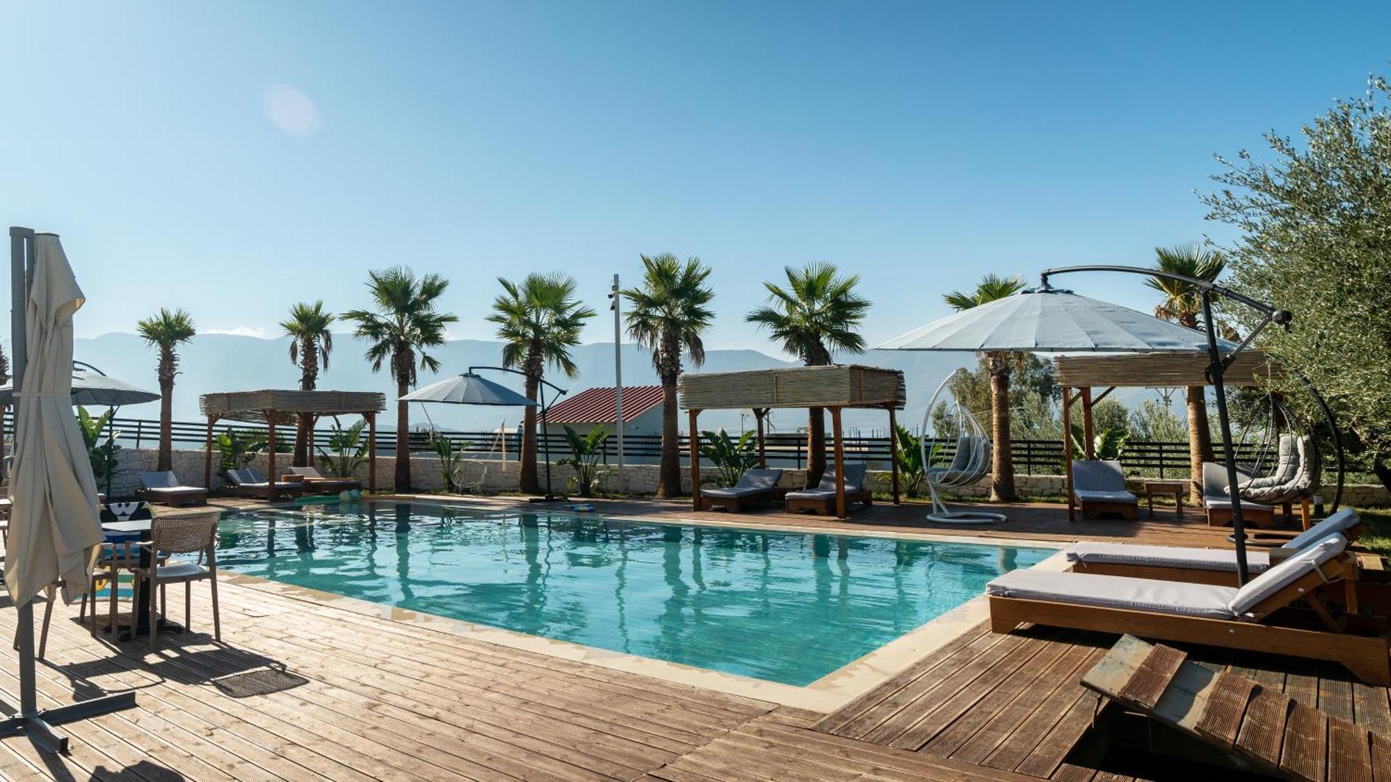 Sea Queen Luxury Hotel Radhime Exterior photo